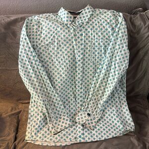 Men’s Cody James long sleeve western shirt.